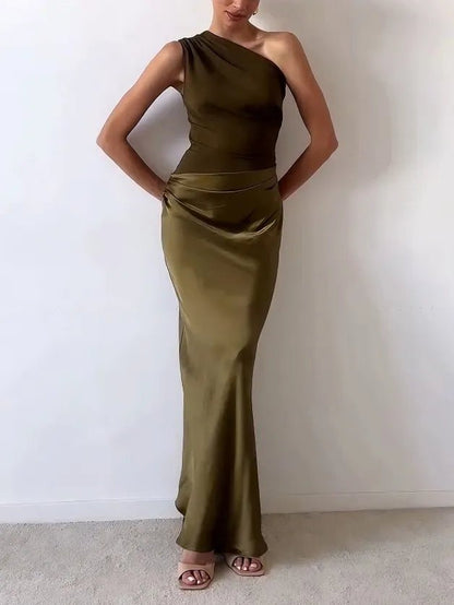 Abito Lungo Monospalla Elegante con Plissé
