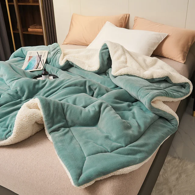 SoftHug Luxury Fleece Blanket — Soft, Warm & Machine Washable 9