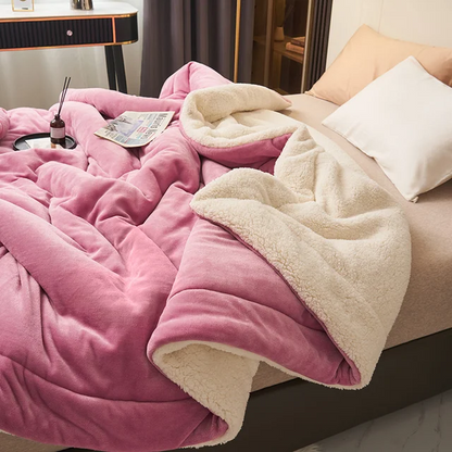 SoftHug Luxury Fleece Blanket — Soft, Warm & Machine Washable 10