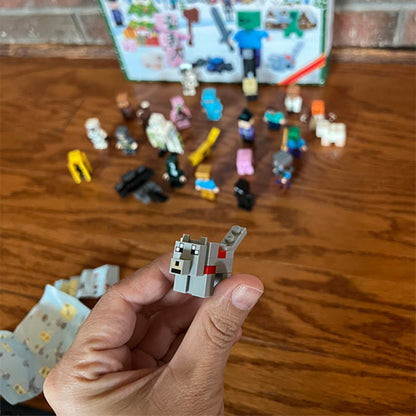 Christmas Advent Calendar — 29 Characters Building Bricks 4