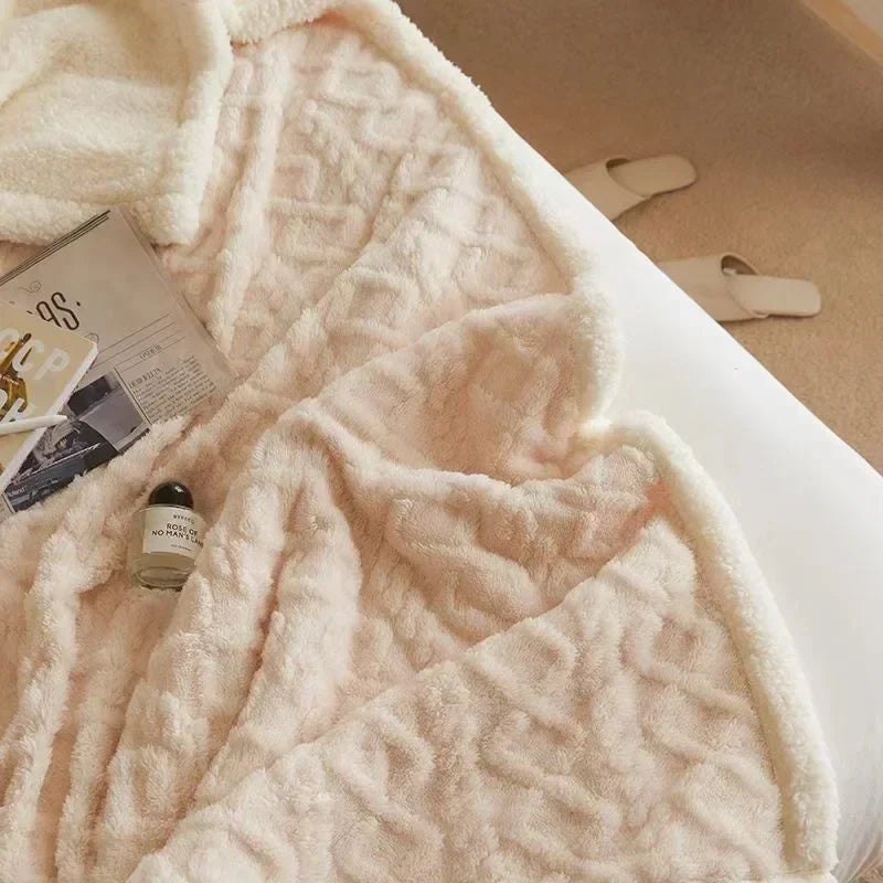 WarmWool Winter Fleece Blanket — Soft Lamb Wool Double-Sided 6