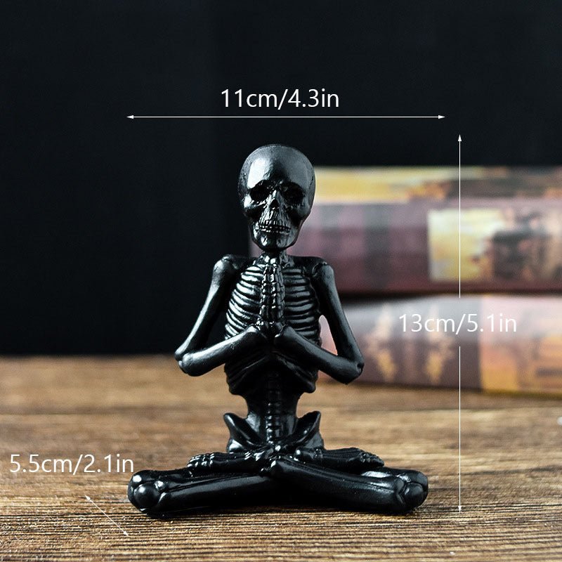 Halloween Resin Figurine — Vintage Black or White Ornament 10