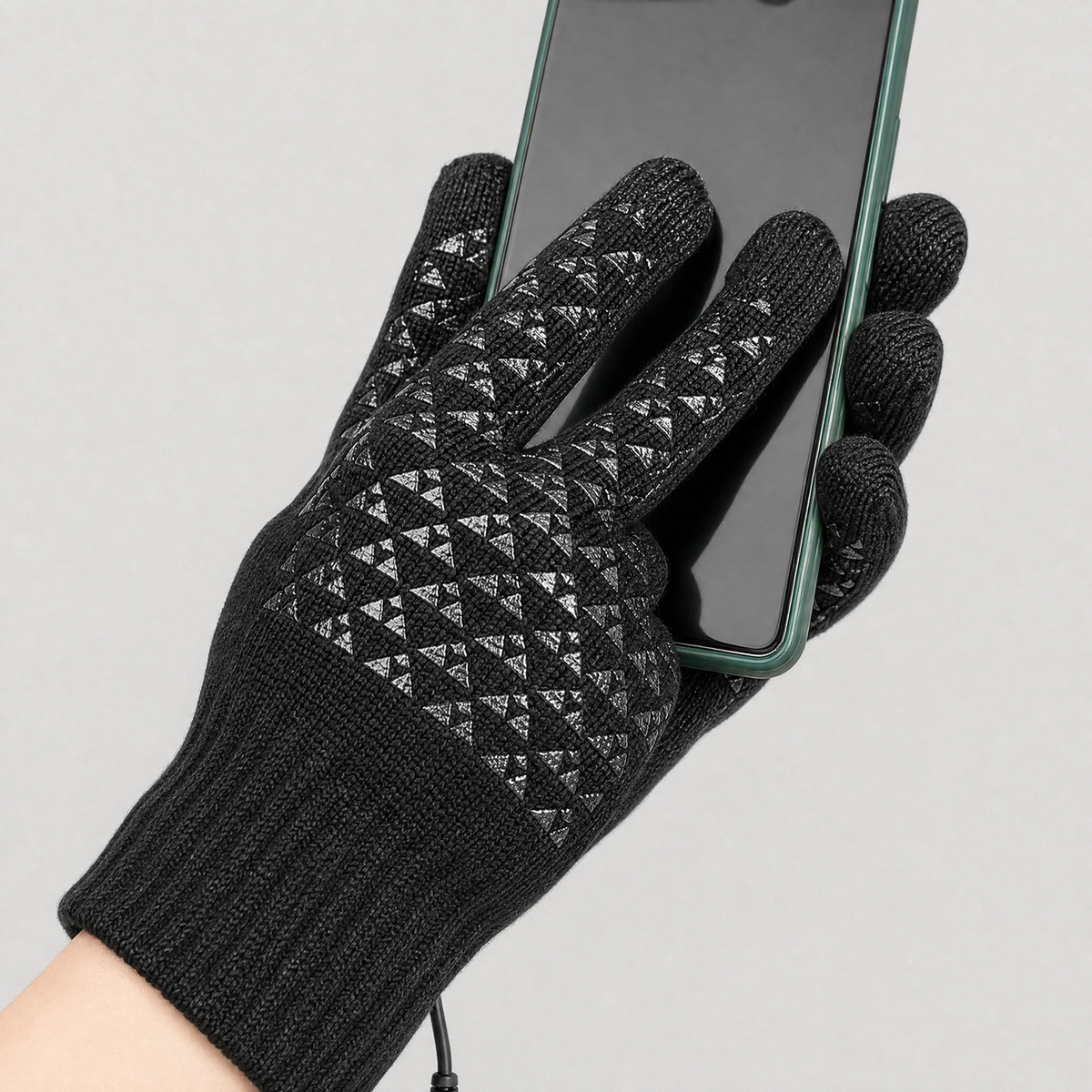 USB Knit Gloves Touchscreen Fingertips & Anti-Slip Grip 3