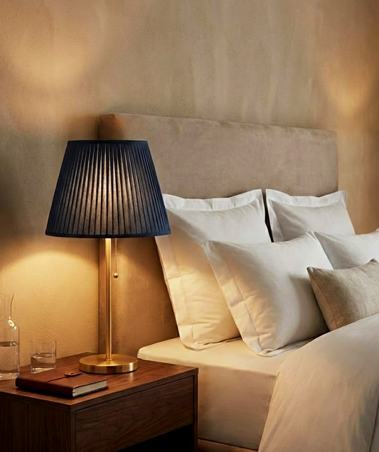 Lampada da Tavolo | Alessandro – Paralume Plissettato Blu