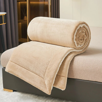 SoftHug Luxury Fleece Blanket — Soft, Warm & Machine Washable 14