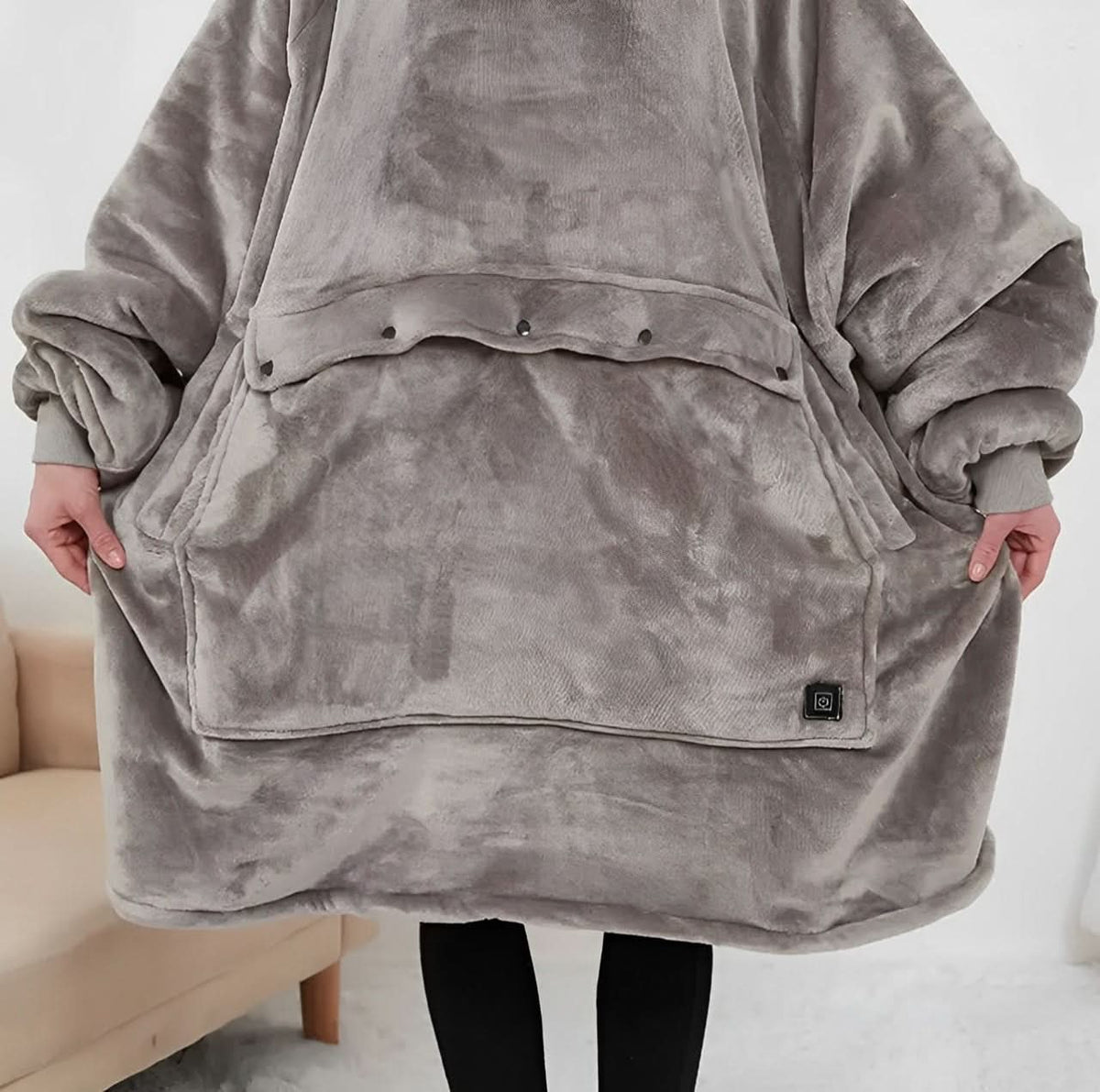 USB Heated Blanket Hoodie — One Size, Soft Fleece Warmth 8