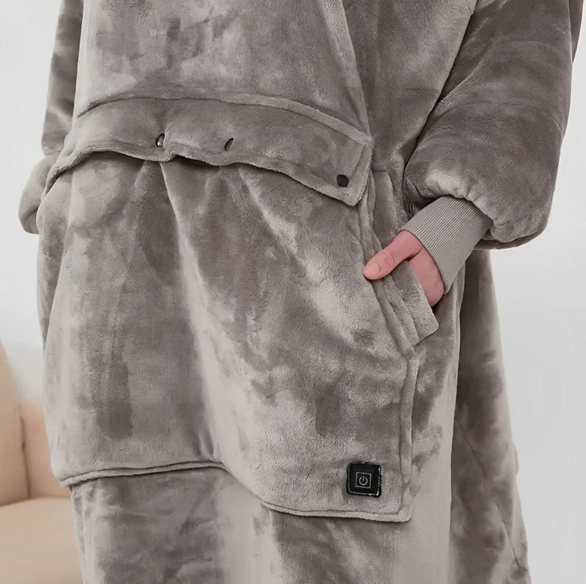 USB Heated Blanket Hoodie — One Size, Soft Fleece Warmth 9