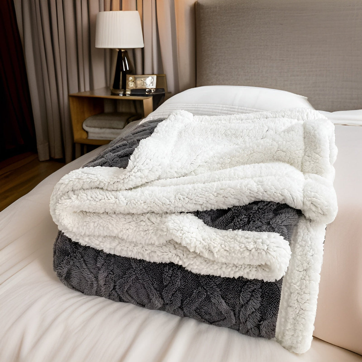 Reversible Fleece Blanket – Soft & Warm Winter Comfort 10