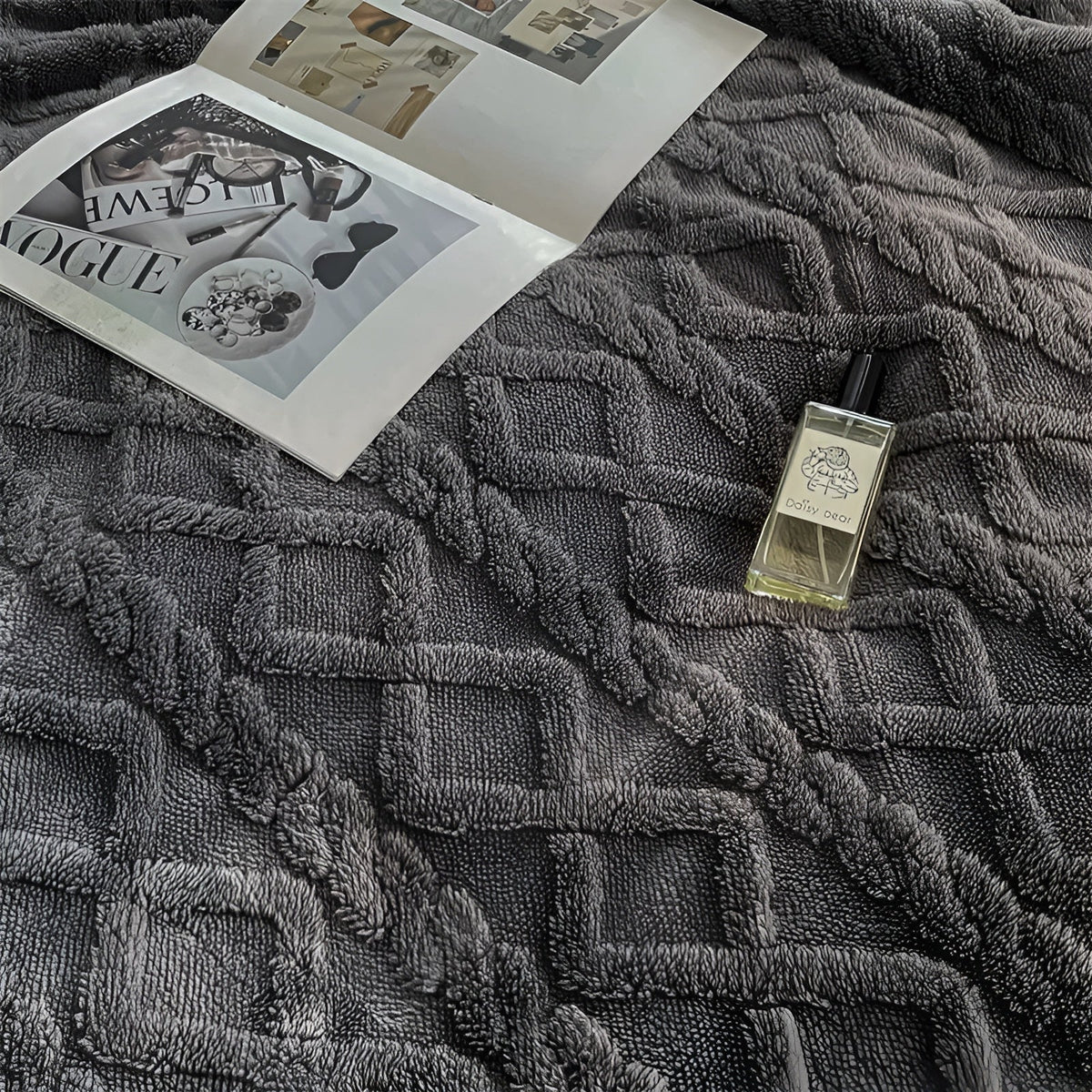 Reversible Fleece Blanket – Soft & Warm Winter Comfort 2