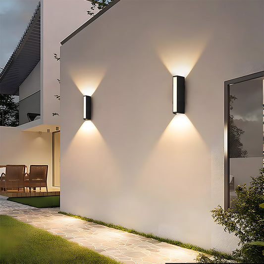 Moderne LED Wandlamp voor Buiten in Zwart Aluminium