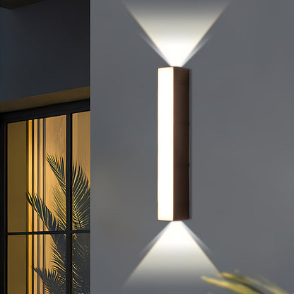 Moderne LED Wandlamp voor Buiten in Zwart Aluminium
