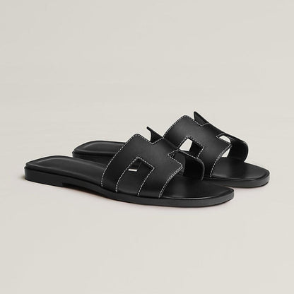 Sandali Piatti in Pelle Bianca con Design Cut-Out e Suola in Legno