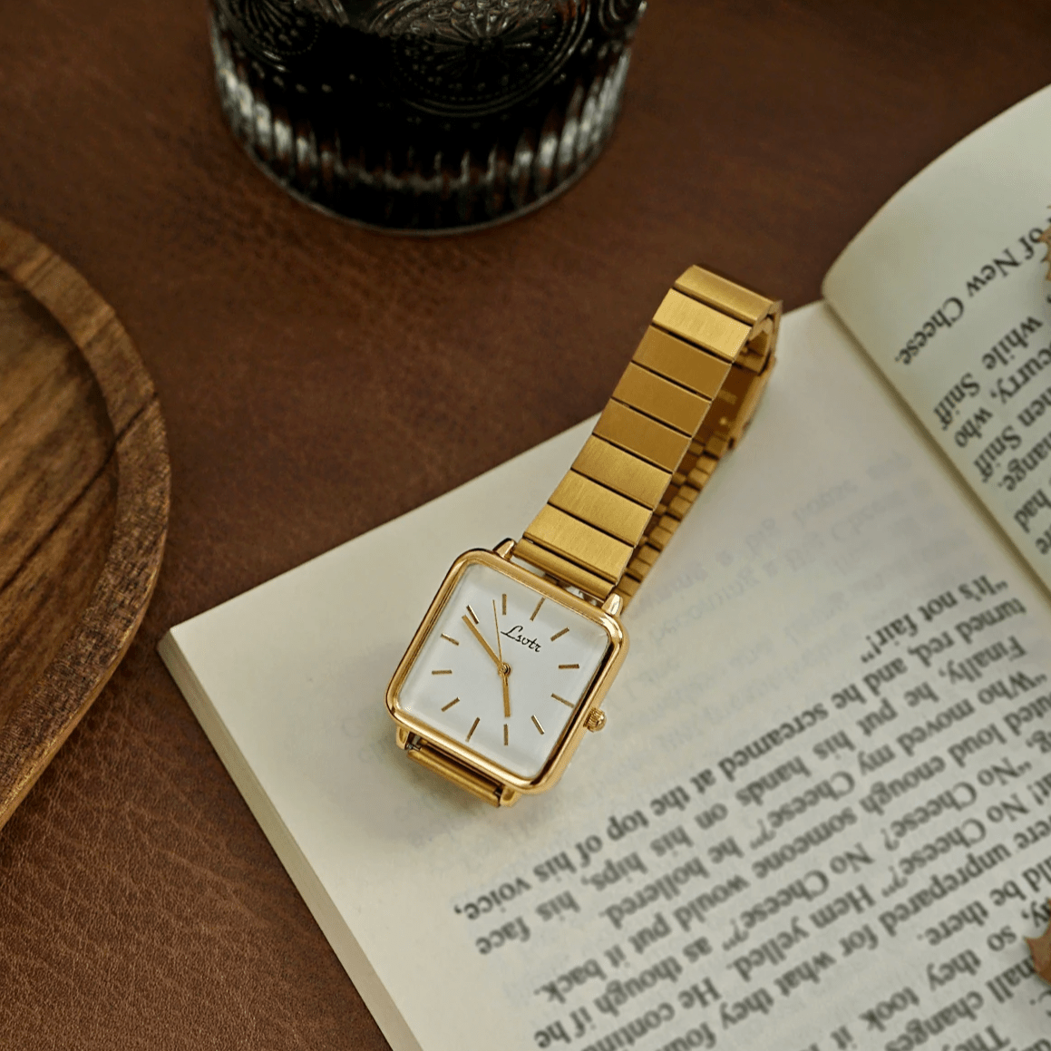 Orologio Quadrato Quarzo Cinturino Acciaio Dorato