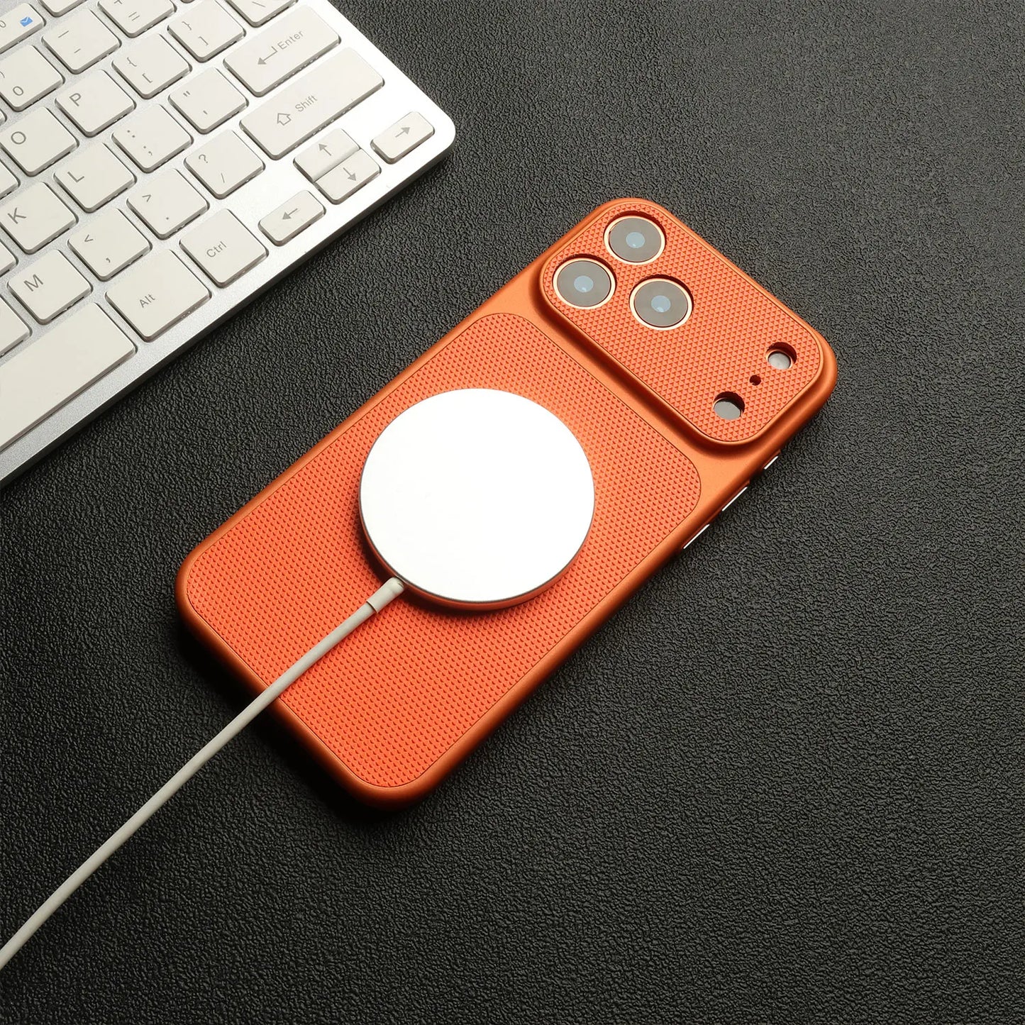 Cover iPhone in Pelle Ibrida con MagSafe e Protezione Obiettivo