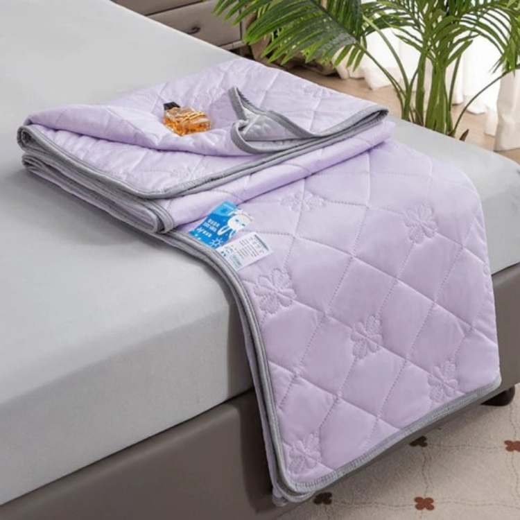 Cooling Breathable Blanket Hypoallergenic — Summer Breeze 7