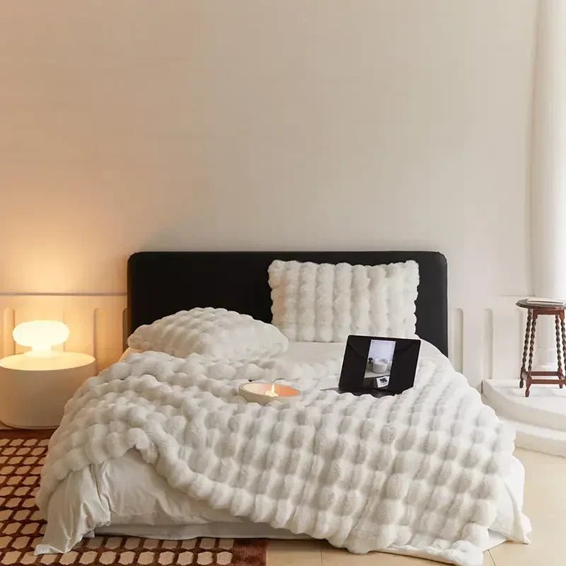 WarmWol Plush Blanket — Soft, Warm & Machine Washable 6