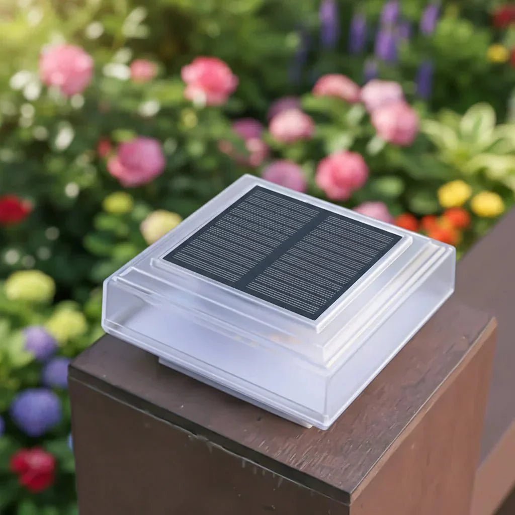 Lampada Solare da Pilastro LED Bianco Caldo per Giardino