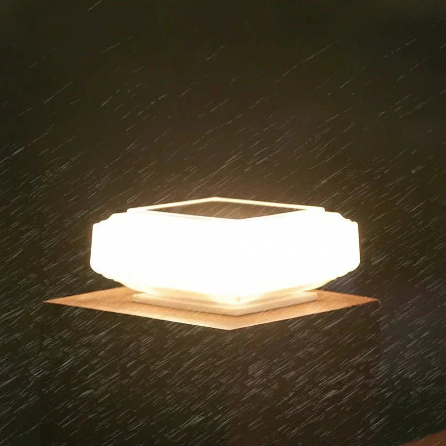 Lampada Solare da Pilastro LED Bianco Caldo per Giardino