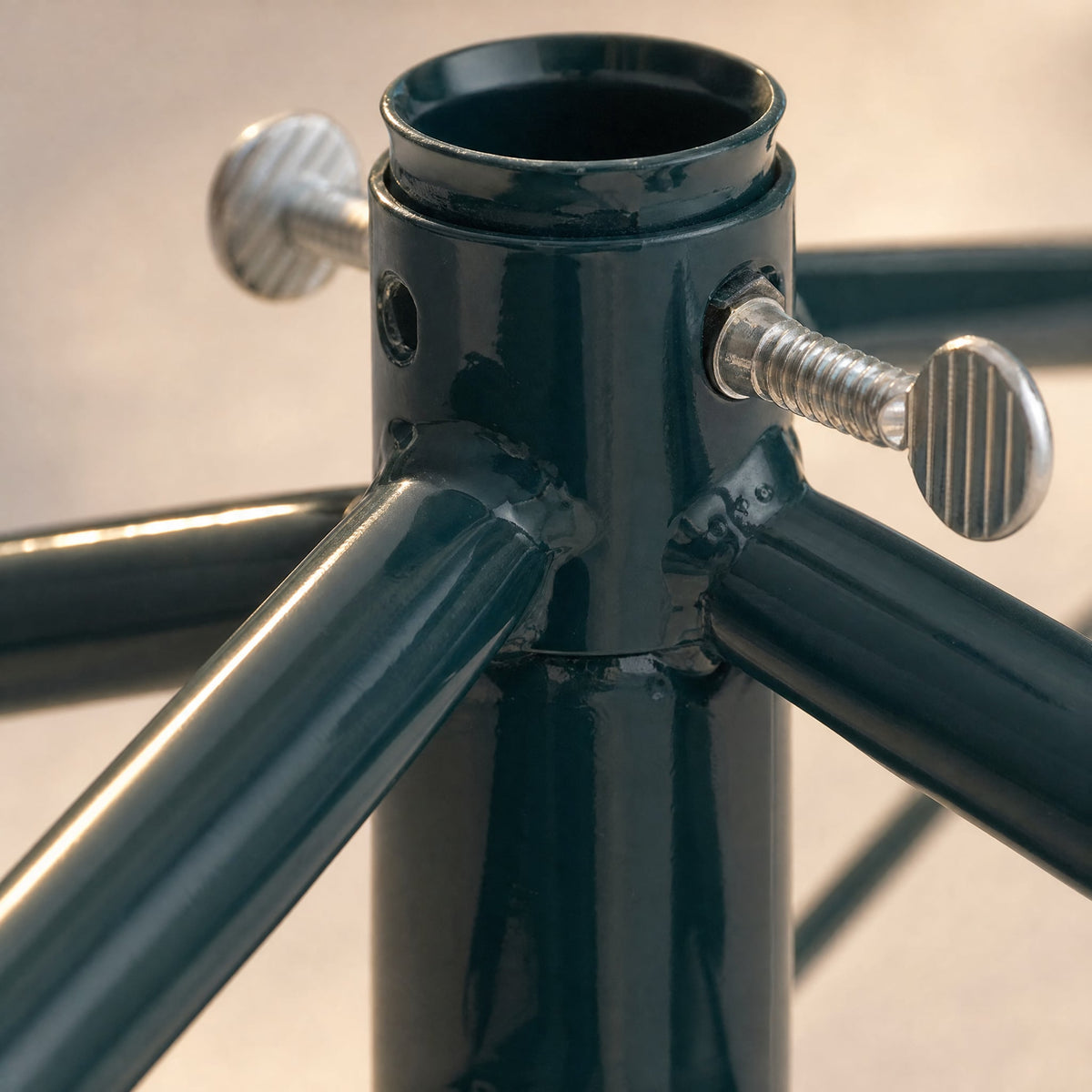 Metal Christmas Tree Stand — Cross Base with Thumb Screws 5