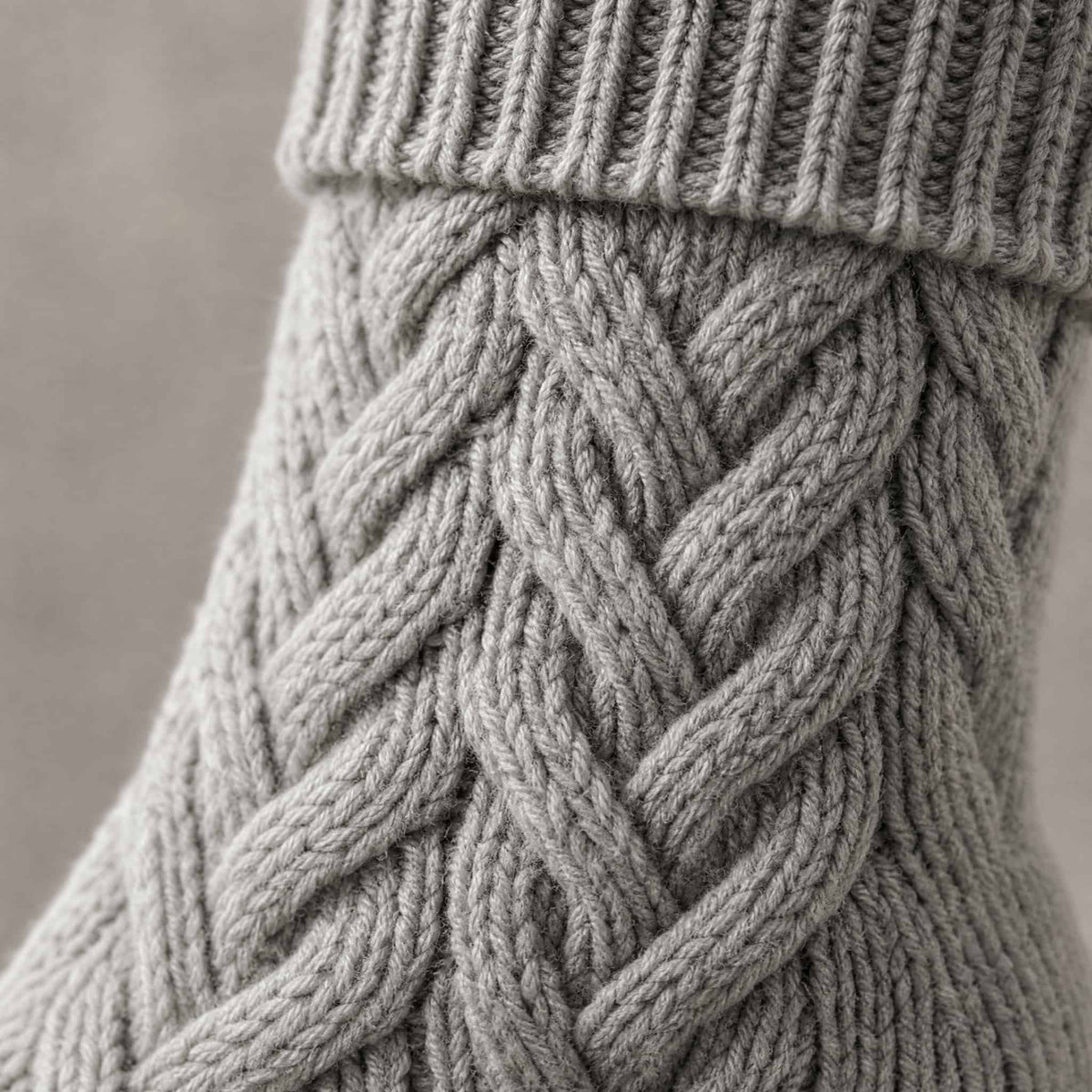 Cable Knit Christmas Stocking 37 cm — 4 Colors, One Size 7