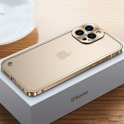 Cover iPhone in Alluminio Aeronautico CNC – Protezione Premium
