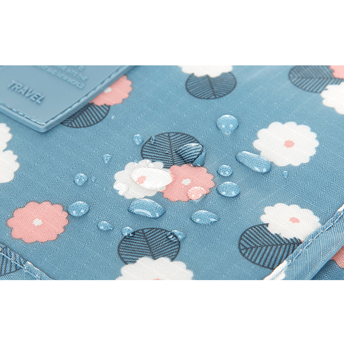 Waterproof Travel Cosmetic Bag with Hook — Beauty Organizer 5