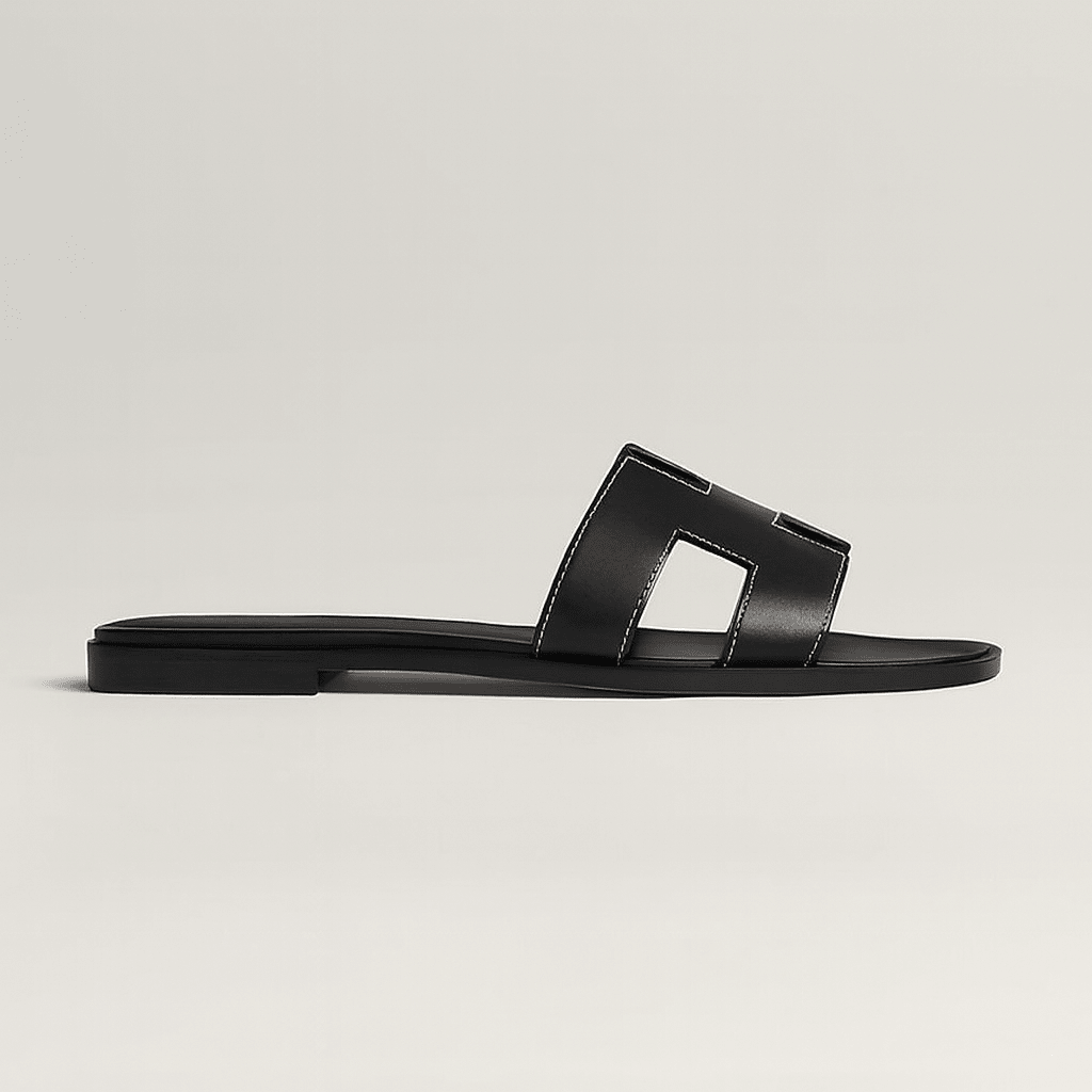 Sandali Bassi in Pelle con Cinturino Cut Out