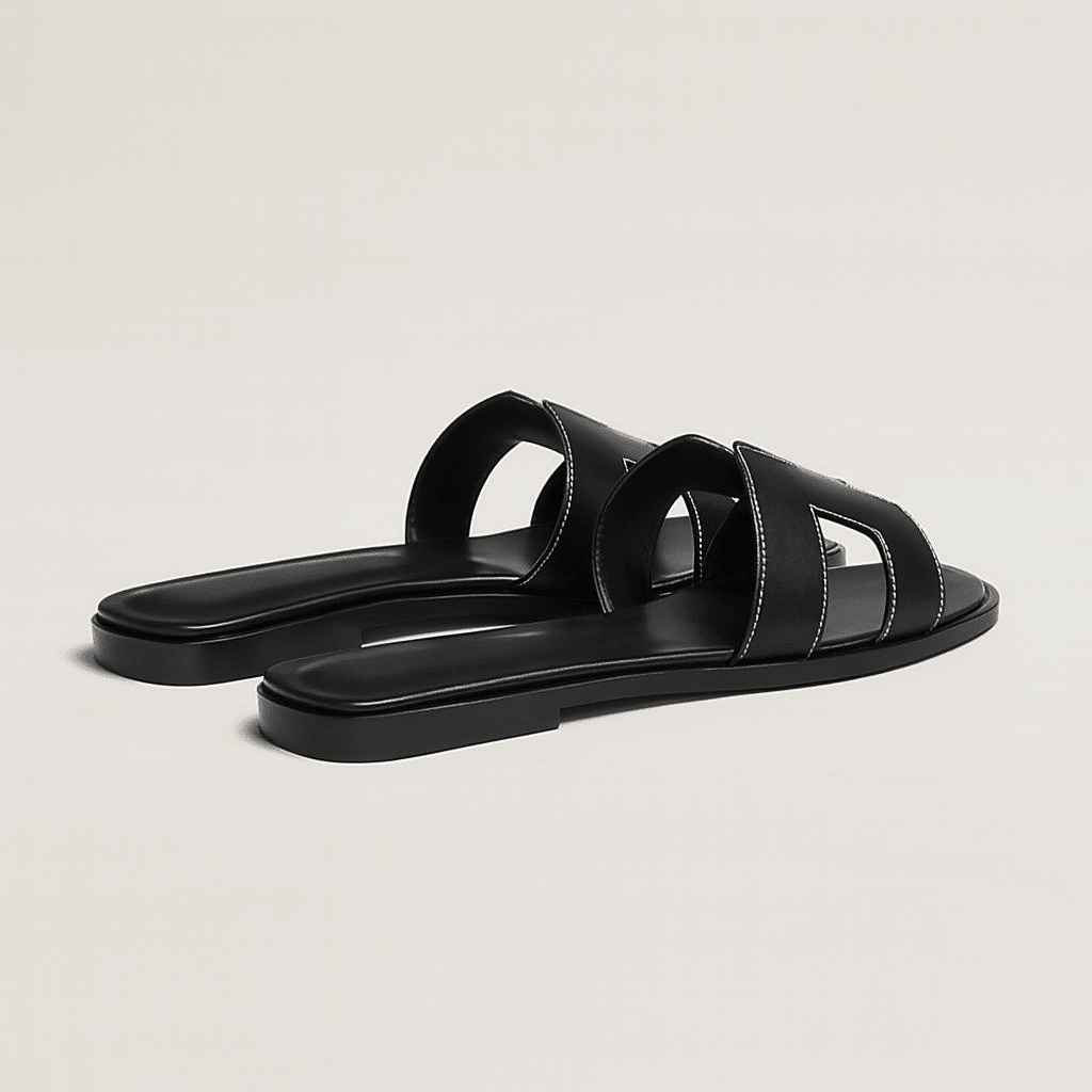 Sandali Bassi in Pelle con Cinturino Cut Out