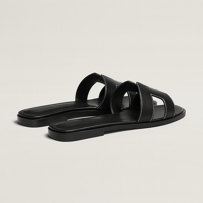 Sandali Bassi in Pelle con Cinturino Cut Out