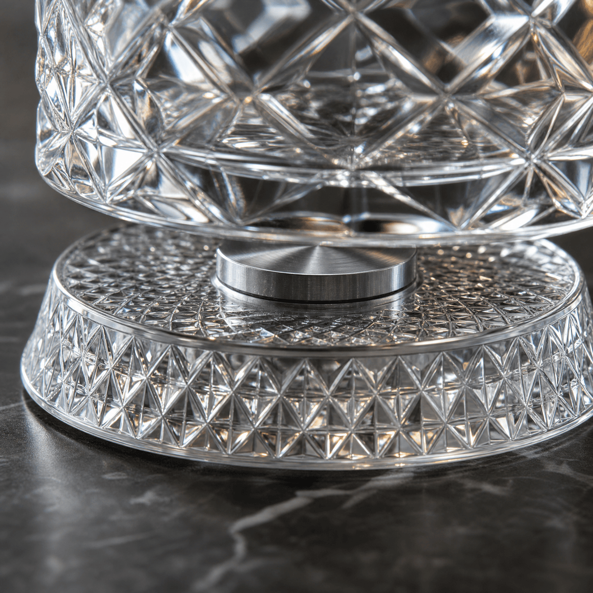 360° Spin Whisky Tumblers – Set of 2 Crystal-Cut Glasses 5