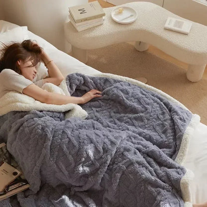 WarmWool Winter Fleece Blanket — Soft Lamb Wool Double-Sided 5