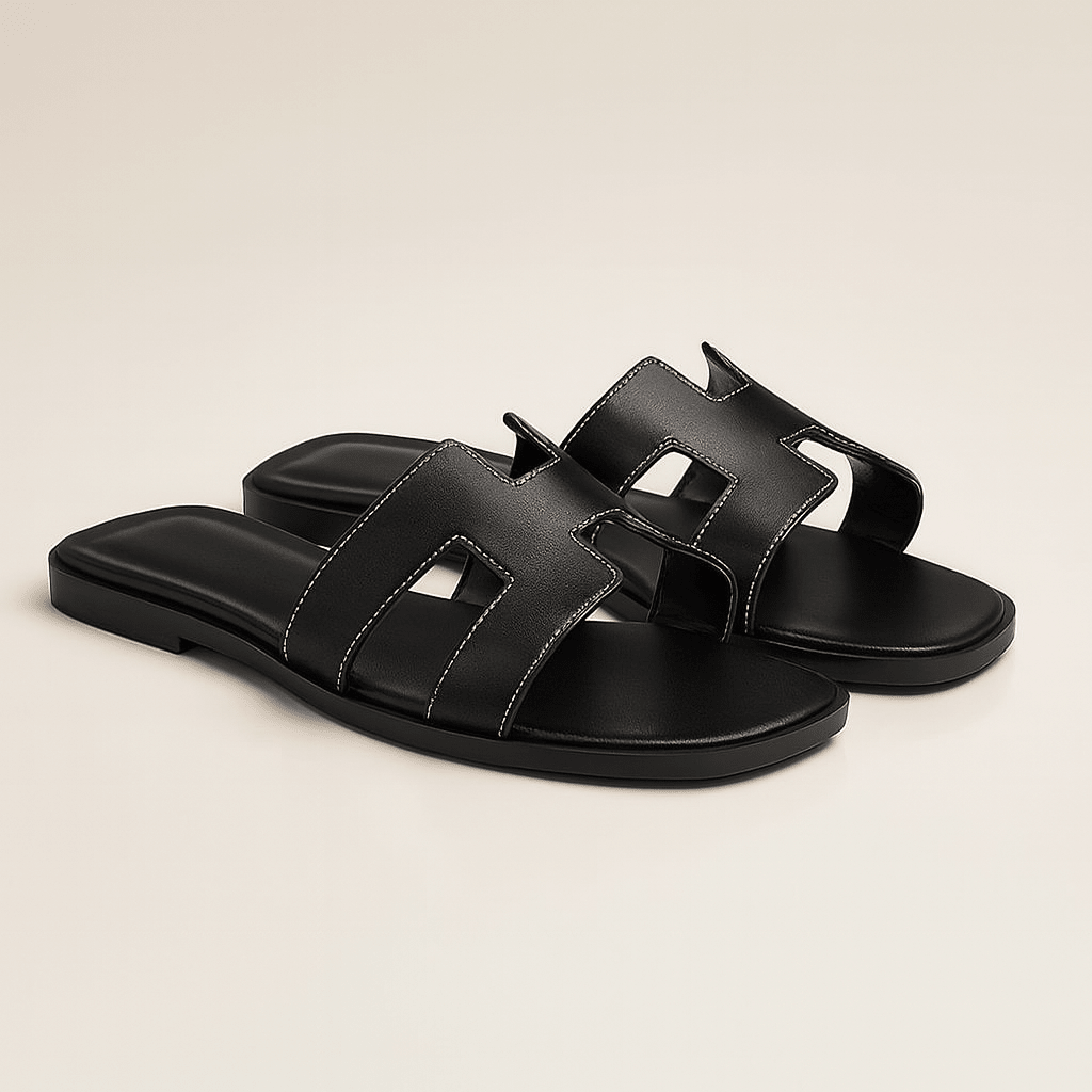 Sandali Bassi in Pelle con Cinturino Cut Out